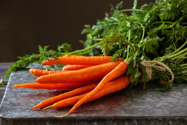 These-are-the-7-Best-Reasons-Men-Should-Eat-Carrots.